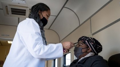 Sudáfrica detecta una nueva variante del coronavirus con múltiples mutaciones