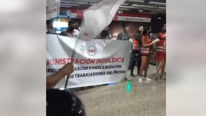 Trabajadores del metro se manifiestan: Movilizaciones en alerta indican colapso operacional