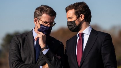 Casado renuncia a Casado: el PP de Feijóo se abre paso y ya negocia con Vox el gobierno de Castilla y León