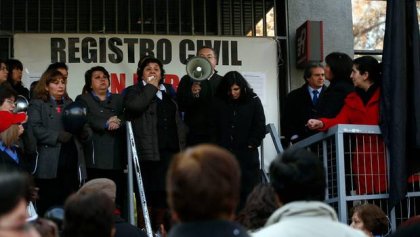 Fracasa primer dialogo, trabajadores Registro Civil continúan el paro