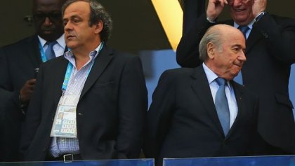 FIFA: suspenden por ocho años a Blatter y Platini de cualquier tipo de actividad futbolística