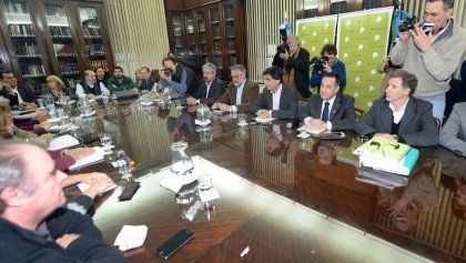 Gremios docentes bonaerenses van al paro este miércoles