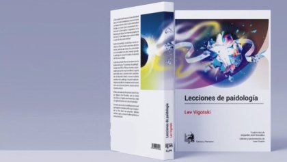 Presentación de "Lecciones de Paidología" de Lev Vigotski en la Feria del Libro de Trelew