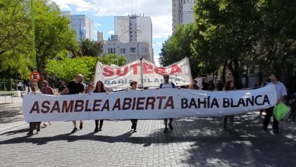 Movilización y paro activo en Bahía Blanca contra el ajuste en educación