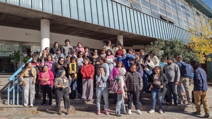 La comunidad educativa del ISFD N°4 se manifestó por un edificio propio