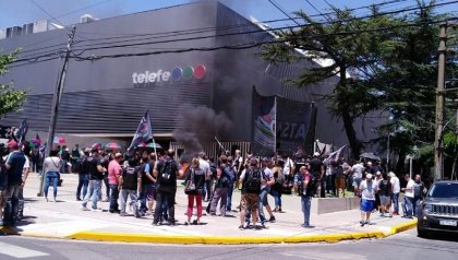 Paro sorpresivo en Telefe: denuncian más de un centenar de despidos