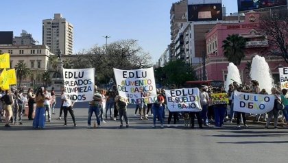 Por pedir salarios dignos despiden a trabajadoras esenciales de limpieza en Córdoba