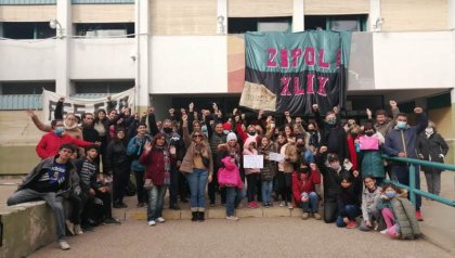 Estudiantes mantienen la toma del Instituto Domingo Zipoli en Córdoba