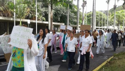 Segunda semana del paro indefinido: ¡Solidaridad con las enfermeras y coordinación de las luchas!