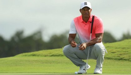 Tiger Woods resultó herido en un accidente automovilístico 