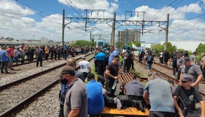 Tren Roca: ferroviarios de MCM, Líderes y Comahue cortan vías por incumplimiento del Gobierno