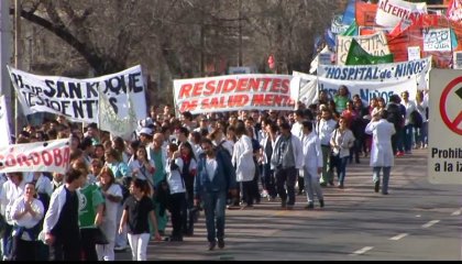 La salud en Córdoba: entre sábanas contaminadas y una crisis estructural