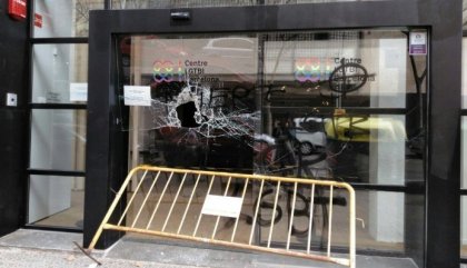 Destrosses i amenaces nazis en el recentment obert Centre LGBTI de Barcelona