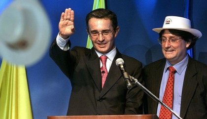 Hace 19 años Alvaro Uribe se convertía en presidente de Colombia