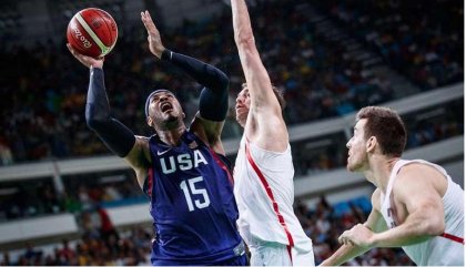 Básquet: Estados Unidos borró a España y estará en el juego decisivo