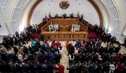 Asume nueva Asamblea controlada por el chavismo, Guaidó pide que “continúe” la de 2015