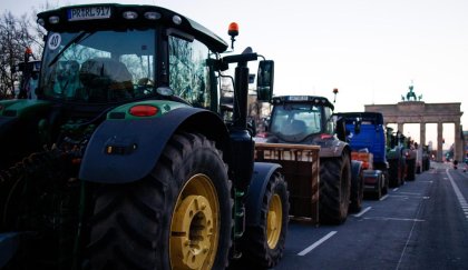 Protestas de agricultores en Alemania contra el quite de subsidios ordenado por el Gobierno