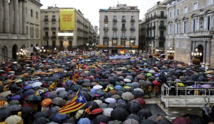 Masivas concentraciones en Catalunya en apoyo a la consulta por el derecho a decidir