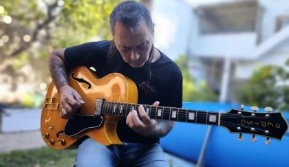 Claudio Marciello: un muchacho y una guitarra