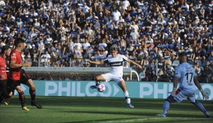 Gimnasia fue más que Colón, pero el gol le hizo el ole y apenas cosechó un punto