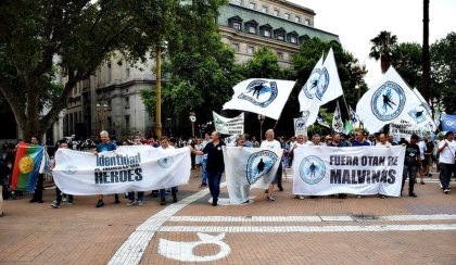 Excombatientes de Malvinas criticaron el “tratamiento edulcorado" ante la muerte de Isabel II