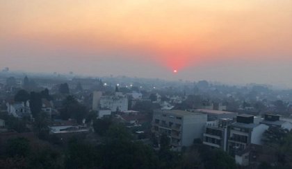 Otra vez el humo de los incendios en el Delta del Paraná cubre el AMBA