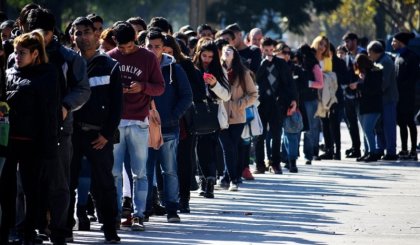 Impacto de la crisis: pérdida de más de 90.000 empleos y aumentó la precarización laboral