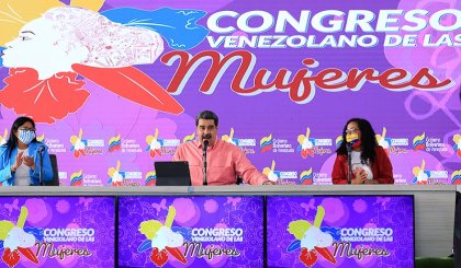 Un “congreso de mujeres” al que Maduro “le asigna” tareas… y manda a las mujeres a parir y cuidar niños