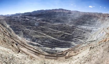 Sindicalistas hostigados por Codelco con agresiones, e incluso fotografías a sus hijos