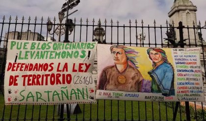 Pueblos originarios: acampan frente al Congreso para que se prorrogue la Ley 26160