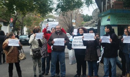 Repudio docente a la visita de Scioli al hospital de Quilmes