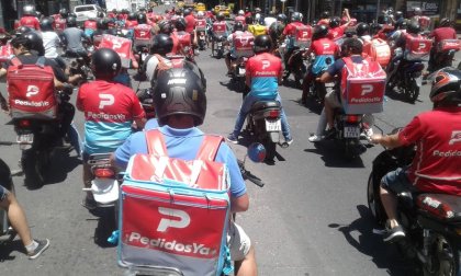 Trabajadores de Pedidos Ya volvieron a movilizarse por las calles de Córdoba