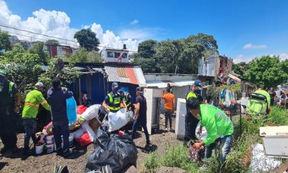 Con más de 150 policías Gobierno manda desalojar decenas de familias en Pavas