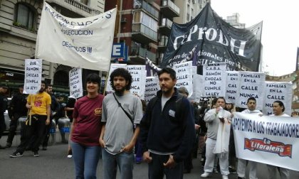  Trabajadores de la gráfica Ramón Chozas cortan Callao y Corrientes