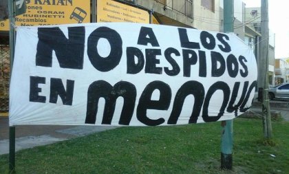 Corte y paro en Menoyo contra los despidos