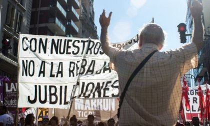 Milei veta, Macri apoya y la CGT sigue de rosca con el gobierno: hay que parar y movilizar