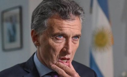 Contra las cuerdas: Macri sigue anunciando medidas después de su derrota electoral