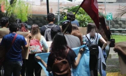 Estudiantes de Formación Docente exigen apertura de cupos