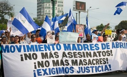 Manifestación contra la dictadura Ortega-Murillo frente a la Embajada de Nicaragua (30/05/22) - YouTube