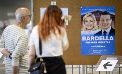 Elecciones en Francia: la extrema derecha gana en la primera vuelta y el partido de Macron queda tercero