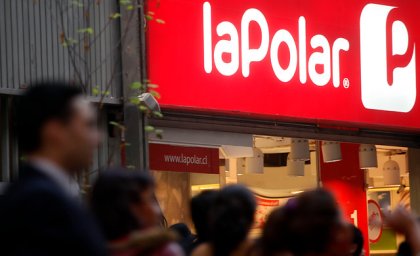 Manotazo empresarial: La Polar suspende relación laboral a más de 1300 trabajadores