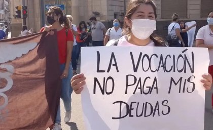 Estudiantes de medicina y enfermería acompañan la lucha de los Autoconvocados de la Salud