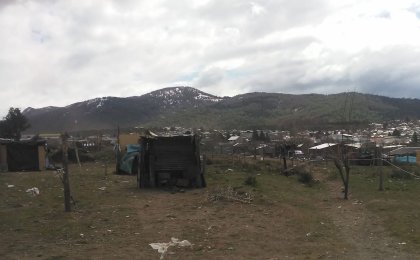 Bariloche: “La Policía no nos deja entrar ni leña para calentarnos”