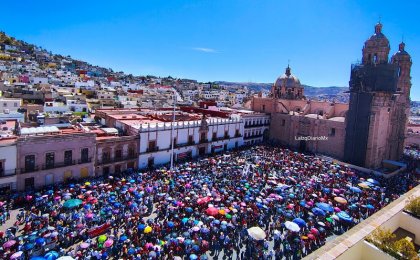 Marcha educativa histórica en Zacatecas