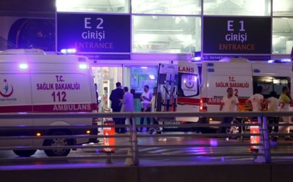 Atentado en aeropuerto de Estambul: al menos 28 muertos