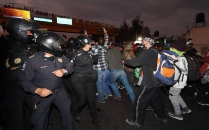 Llegó a la Ciudad de México la caravana migrante, policías los reciben con represión y detenciones