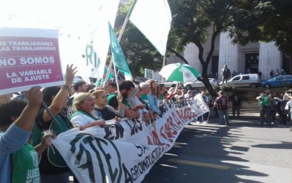 Trabajadores de Agroindustria, Inta y Senasa contra los despidos