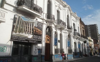 UNT: "No quisieron inscribir a mi hermana porque no tenía plata para el bono contribución"