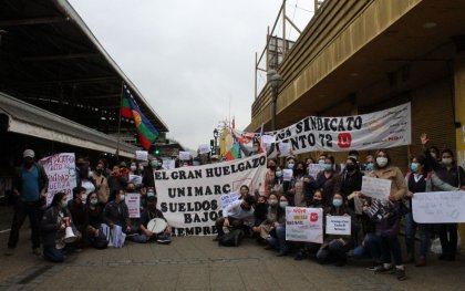 Gran huelgazo Unimarc en Temuco: trabajadores del sindicato Unimarc Pinto 72 se manifestaron a las afuera de la empresa