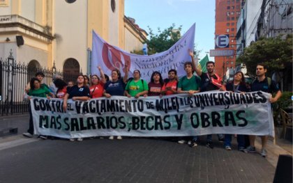 En asamblea estudiantes de la Universidad de Quilmes votan acompañar la movilización de las familias de Guernica por vivienda